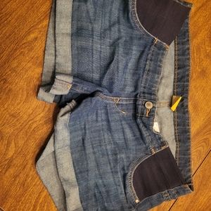 Old Navy Maternity Shorts